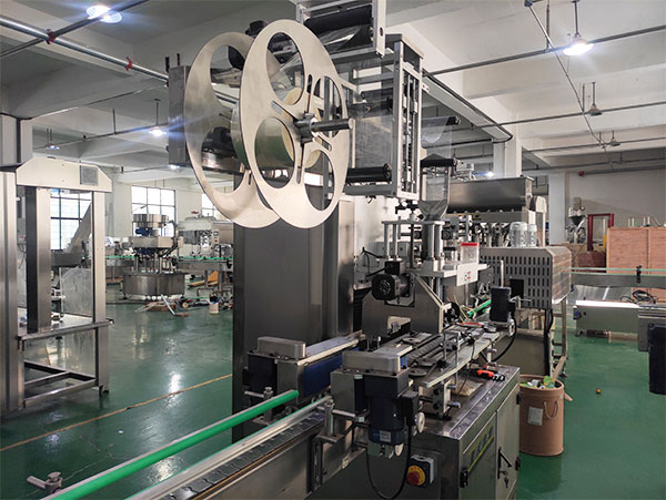 濃稠醬料灌裝封口機實拍圖